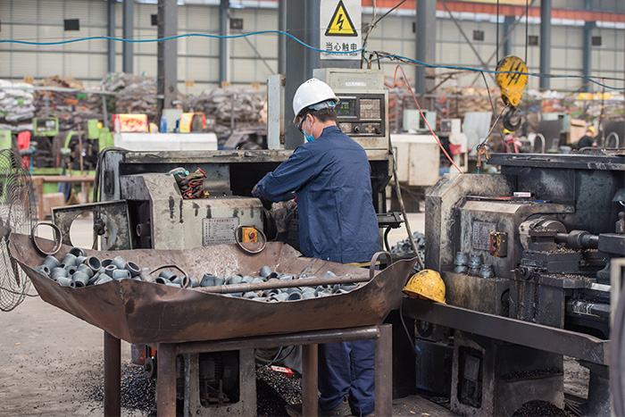 瑞昌网架锥头车间